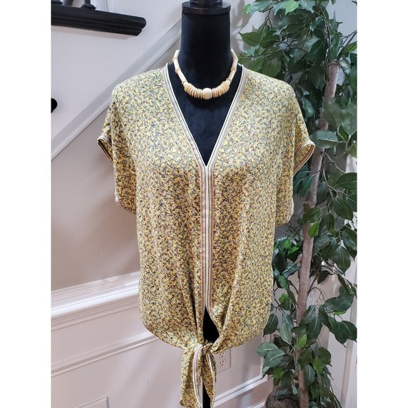 Max Studio Women's Yellow Floral 100% Polyester V-Neck Short Sleeve Top Blouse L - Picture 11 of 13